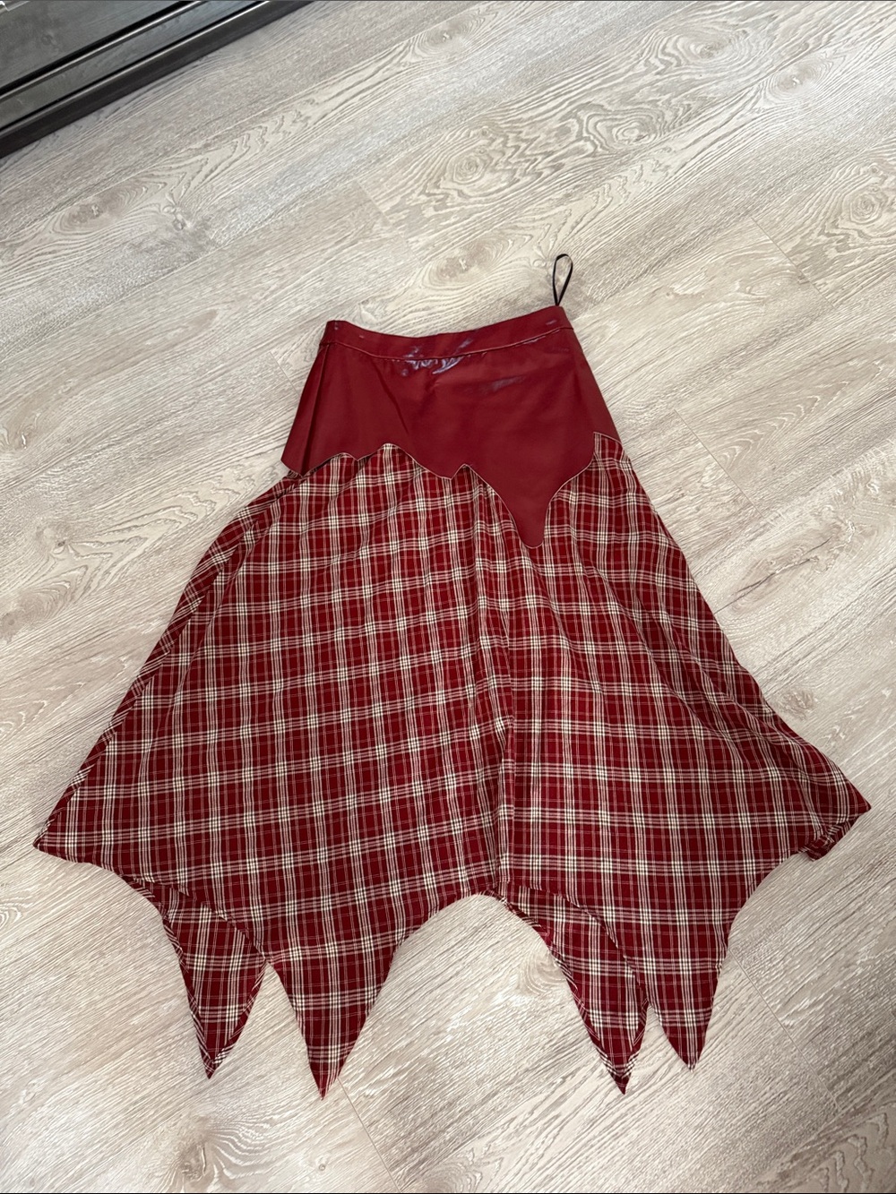 Commence burgundy Plaid Pointed Hem Skirt